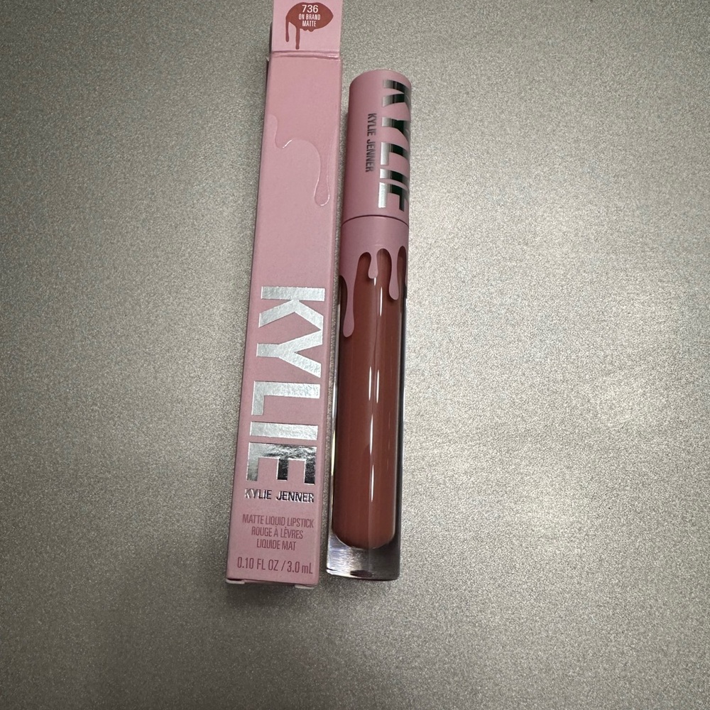 Kylie Jenner Matte Liquid Lipstick - 736 on brand matte